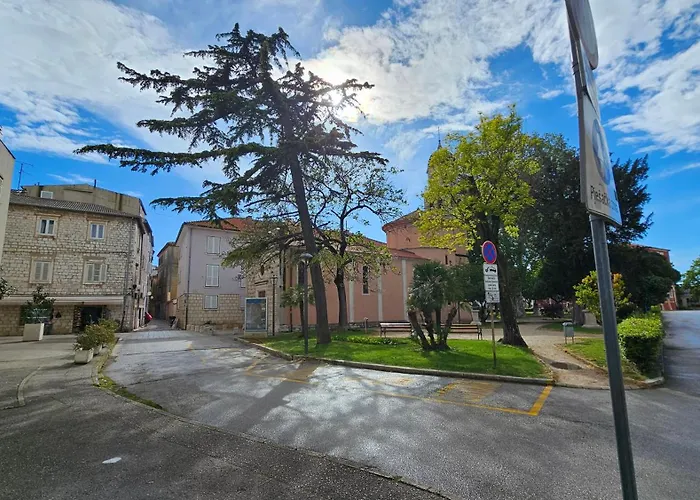 Elanda Downtown