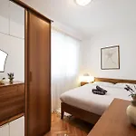Апартаменты Elanda Downtown
