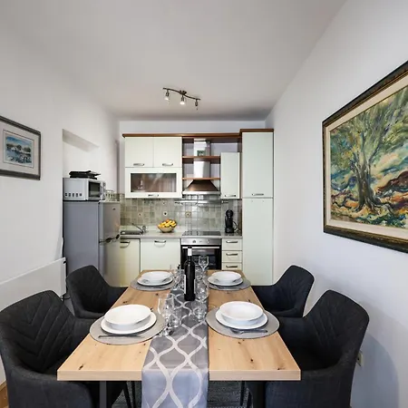 Elanda Downtown Apartament