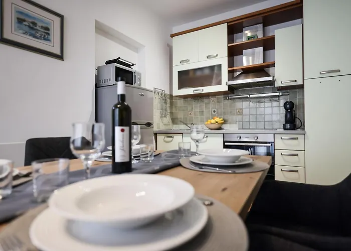 Elanda Downtown زادار