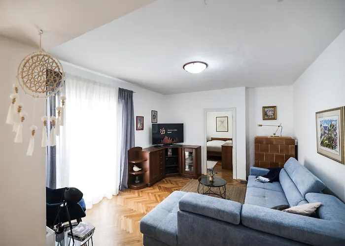 Elanda Downtown Apartmán *